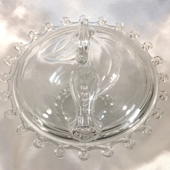 Vintage Heisy Clear Lariat Style Glass Crystal Bowl & Lid 8"x9" - Picture 2 of 9